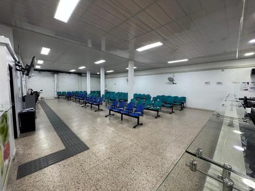 ¡Oportunidad Única! Alquilo Local Comercial en Toberín, Bogotá