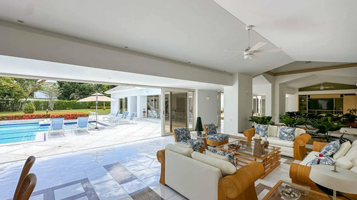 Exclusiva Residencia en Valle de los Lanceros, Melgar